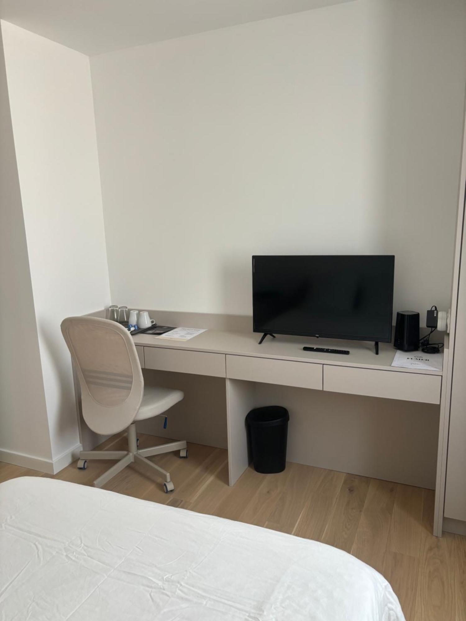 Chambre Privee Climatisee Avec Salle De Bains Partagee-Le Sapin Genay (Rhone) 外观 照片